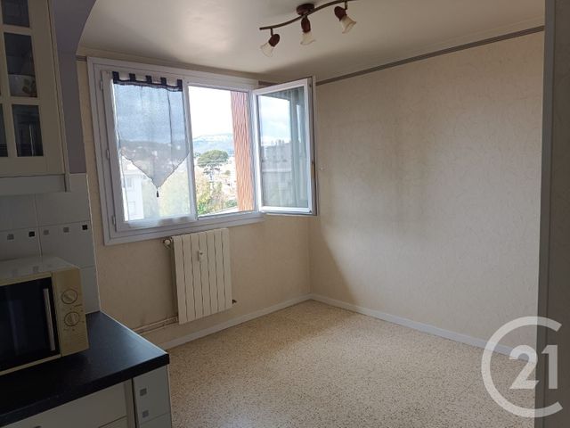 Appartement T5 à vendre - 5 pièces - 80,47 m2 - Toulon - 83 - PROVENCE-ALPES-COTE-D-AZUR