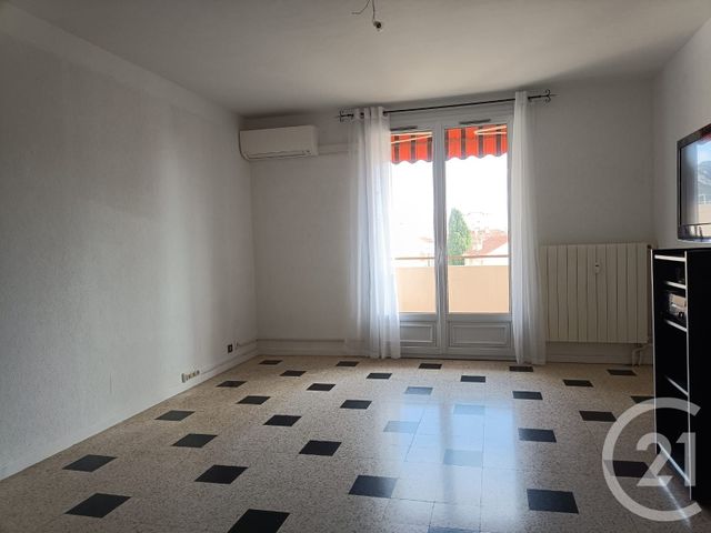 Appartement T5 à vendre - 5 pièces - 80,47 m2 - Toulon - 83 - PROVENCE-ALPES-COTE-D-AZUR