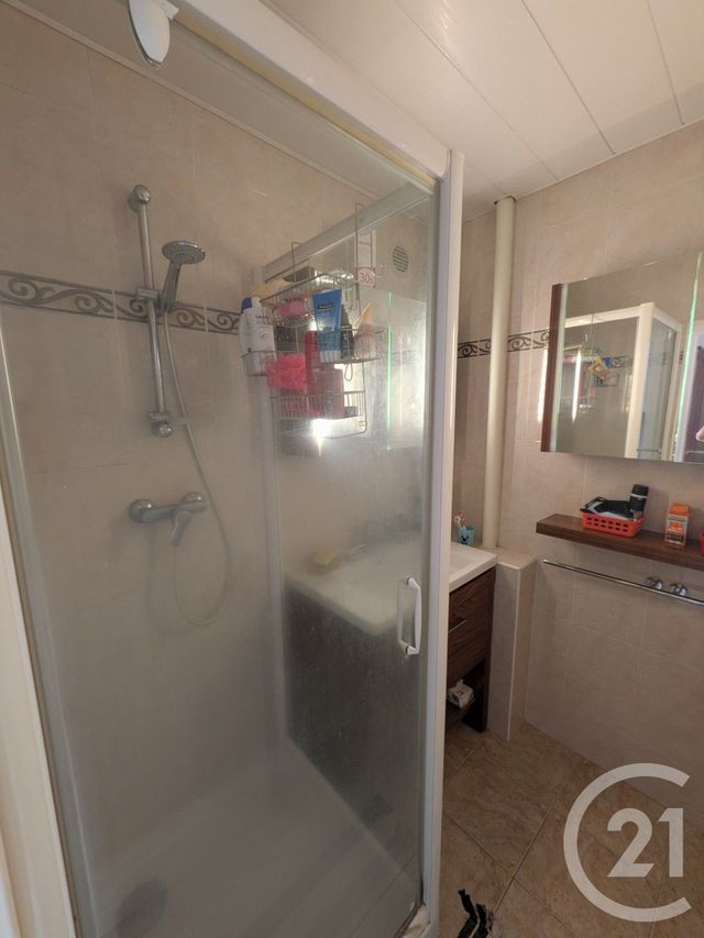 Appartement T5 à vendre - 5 pièces - 80,47 m2 - Toulon - 83 - PROVENCE-ALPES-COTE-D-AZUR