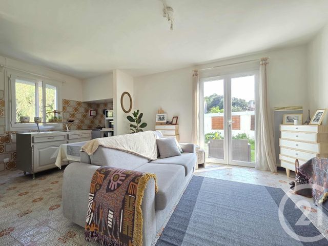 Immeuble &agrave; vendre - 450 m2 - Six Fours Les Plages - 83 - PROVENCE-ALPES-COTE-D-AZUR