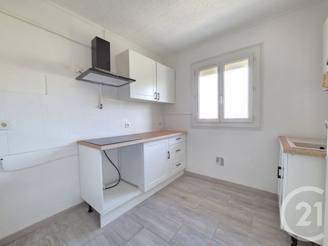 Appartement F4 &agrave; louer - 4 pi&egrave;ces - 63,15 m2 - Toulon - 83 - PROVENCE-ALPES-COTE-D-AZUR