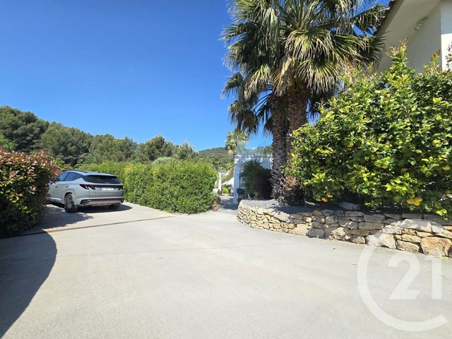 Appartement F4 &agrave; vendre - 4 pi&egrave;ces - 106,78 m2 - Ollioules - 83 - PROVENCE-ALPES-COTE-D-AZUR