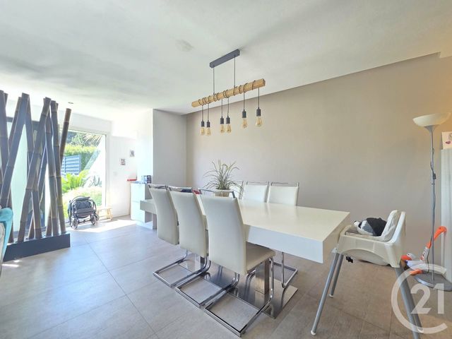 Appartement F4 &agrave; vendre - 4 pi&egrave;ces - 106,78 m2 - Ollioules - 83 - PROVENCE-ALPES-COTE-D-AZUR