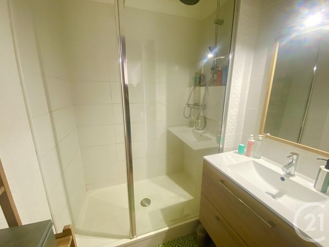 Appartement F3 à vendre - 3 pièces - 67 m2 - Toulon - 83 - PROVENCE-ALPES-COTE-D-AZUR