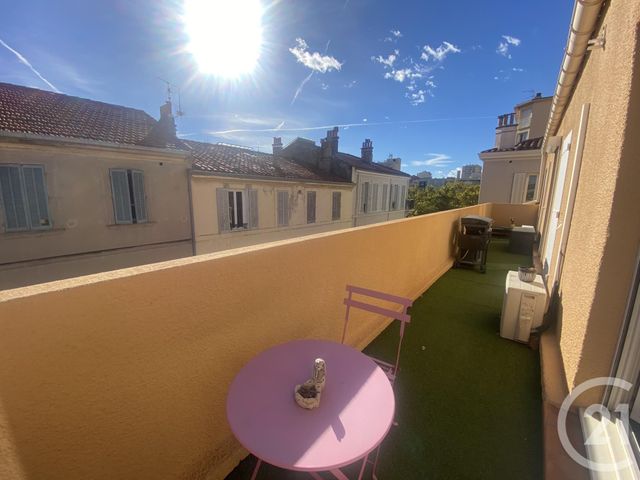 Appartement F3 à vendre - 3 pièces - 67 m2 - Toulon - 83 - PROVENCE-ALPES-COTE-D-AZUR