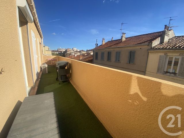 Appartement F3 à vendre - 3 pièces - 67 m2 - Toulon - 83 - PROVENCE-ALPES-COTE-D-AZUR