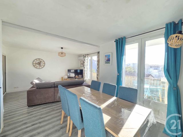 Appartement F3 à vendre - 3 pièces - 64 m2 - Toulon - 83 - PROVENCE-ALPES-COTE-D-AZUR