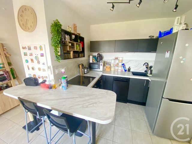Appartement F2 à vendre - 2 pièces - 40 m2 - Toulon - 83 - PROVENCE-ALPES-COTE-D-AZUR