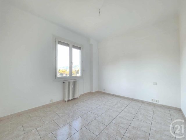 Appartement T5 &agrave; vendre - 5 pi&egrave;ces - 91,25 m2 - Toulon - 83 - PROVENCE-ALPES-COTE-D-AZUR