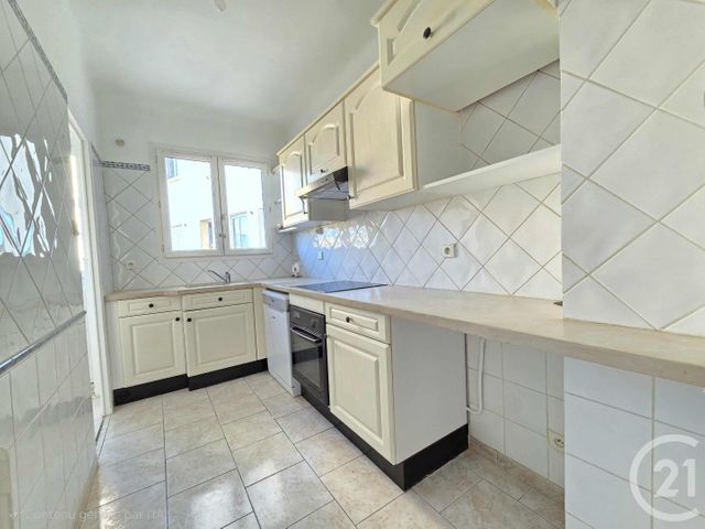 Appartement T5 &agrave; vendre - 5 pi&egrave;ces - 91,25 m2 - Toulon - 83 - PROVENCE-ALPES-COTE-D-AZUR