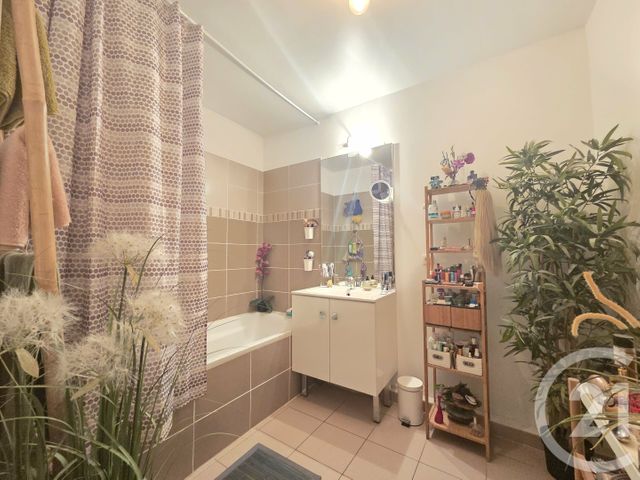 Appartement F3 à vendre - 3 pièces - 59,55 m2 - Toulon - 83 - PROVENCE-ALPES-COTE-D-AZUR