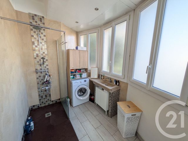 Appartement T2 à vendre - 2 pièces - 50,80 m2 - Toulon - 83 - PROVENCE-ALPES-COTE-D-AZUR