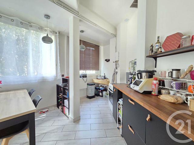 Appartement T2 à vendre - 2 pièces - 50,80 m2 - Toulon - 83 - PROVENCE-ALPES-COTE-D-AZUR