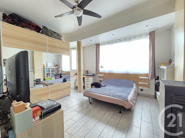 Appartement T2 à vendre - 2 pièces - 50,80 m2 - Toulon - 83 - PROVENCE-ALPES-COTE-D-AZUR