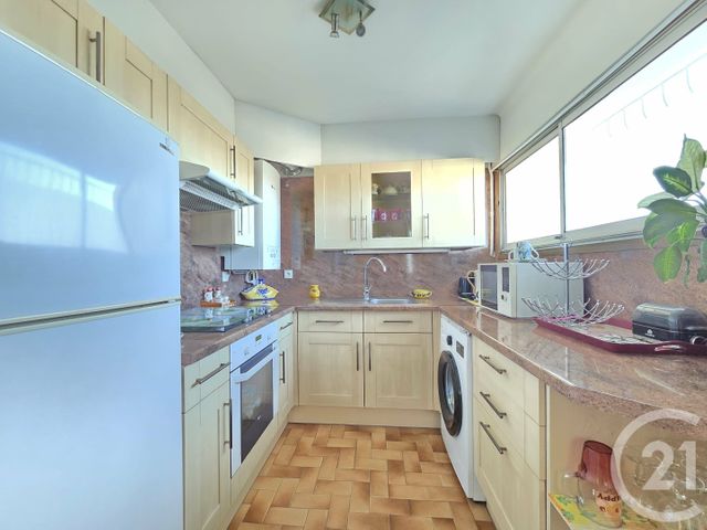 Appartement T3 à vendre - 3 pièces - 54,75 m2 - Toulon - 83 - PROVENCE-ALPES-COTE-D-AZUR