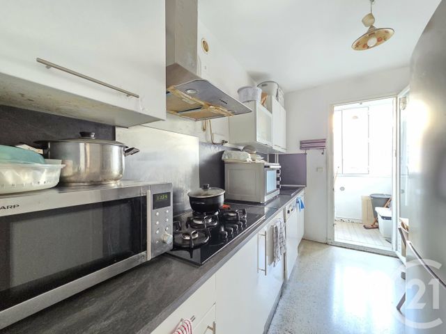 Appartement F4 à vendre - 4 pièces - 70 m2 - Toulon - 83 - PROVENCE-ALPES-COTE-D-AZUR