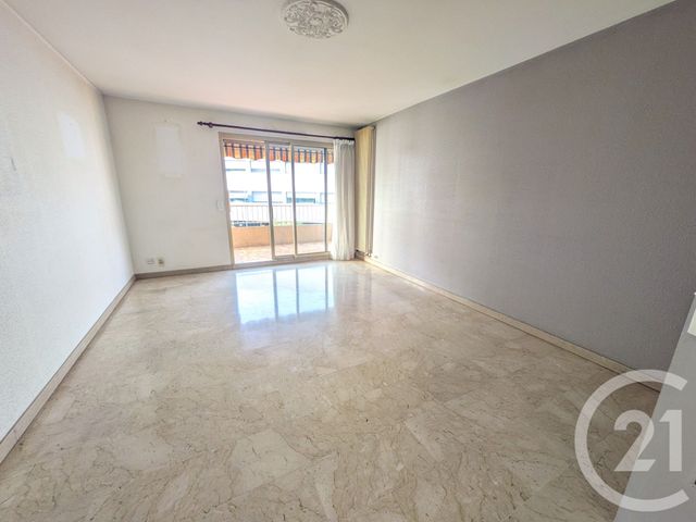 Appartement T3 &agrave; vendre - 3 pi&egrave;ces - 64,28 m2 - Toulon - 83 - PROVENCE-ALPES-COTE-D-AZUR