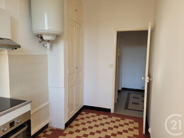 Appartement &agrave; louer - 2 pi&egrave;ces - 50,37 m2 - Toulon - 83 - PROVENCE-ALPES-COTE-D-AZUR