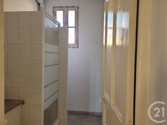 Appartement &agrave; louer - 2 pi&egrave;ces - 50,37 m2 - Toulon - 83 - PROVENCE-ALPES-COTE-D-AZUR