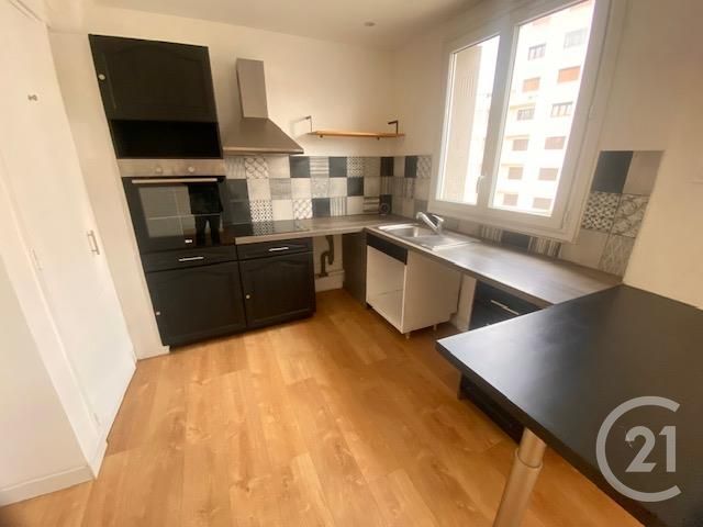 Appartement F3 &agrave; vendre - 3 pi&egrave;ces - 45 m2 - Toulon - 83 - PROVENCE-ALPES-COTE-D-AZUR