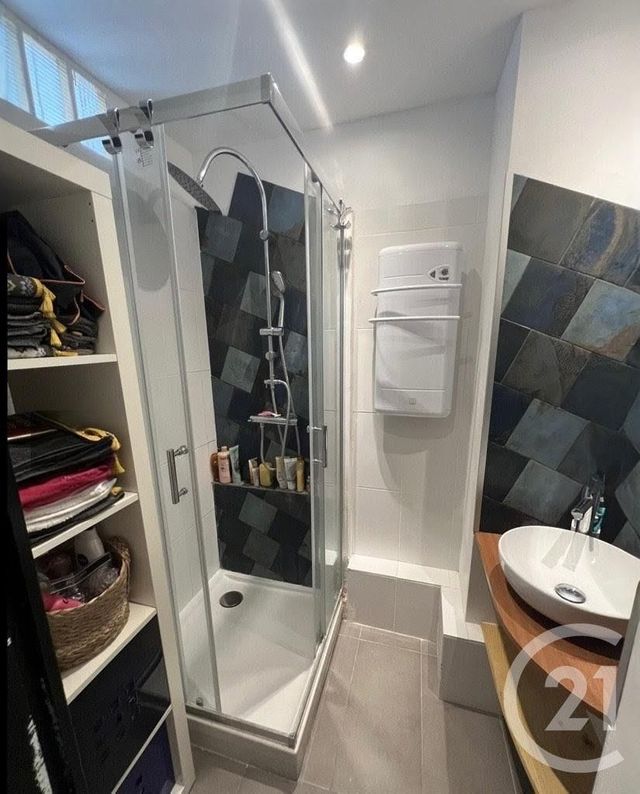 Appartement F3 &agrave; vendre - 3 pi&egrave;ces - 45 m2 - Toulon - 83 - PROVENCE-ALPES-COTE-D-AZUR