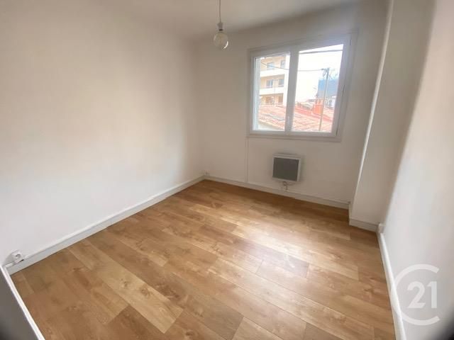 Appartement F3 &agrave; vendre - 3 pi&egrave;ces - 45 m2 - Toulon - 83 - PROVENCE-ALPES-COTE-D-AZUR