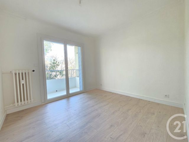 Appartement F4 &agrave; vendre - 4 pi&egrave;ces - 69 m2 - Toulon - 83 - PROVENCE-ALPES-COTE-D-AZUR