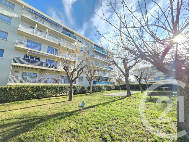 Appartement F4 &agrave; vendre - 4 pi&egrave;ces - 69 m2 - Toulon - 83 - PROVENCE-ALPES-COTE-D-AZUR
