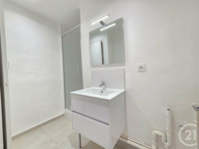 Appartement F4 &agrave; vendre - 4 pi&egrave;ces - 69 m2 - Toulon - 83 - PROVENCE-ALPES-COTE-D-AZUR