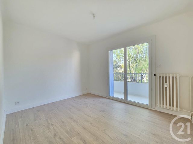 Appartement F4 &agrave; vendre - 4 pi&egrave;ces - 69 m2 - Toulon - 83 - PROVENCE-ALPES-COTE-D-AZUR