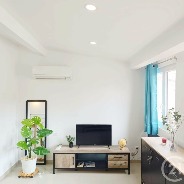 Appartement F1 &agrave; vendre - 1 pi&egrave;ce - 29,60 m2 - La Ciotat - 13 - PROVENCE-ALPES-COTE-D-AZUR