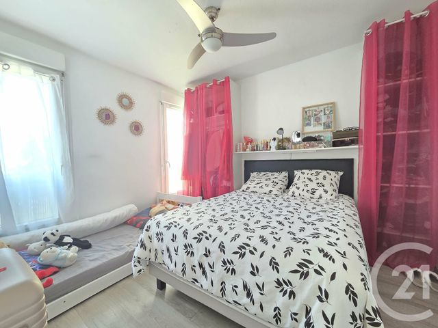 Appartement T3 &agrave; vendre - 3 pi&egrave;ces - 62,53 m2 - La Seyne Sur Mer - 83 - PROVENCE-ALPES-COTE-D-AZUR