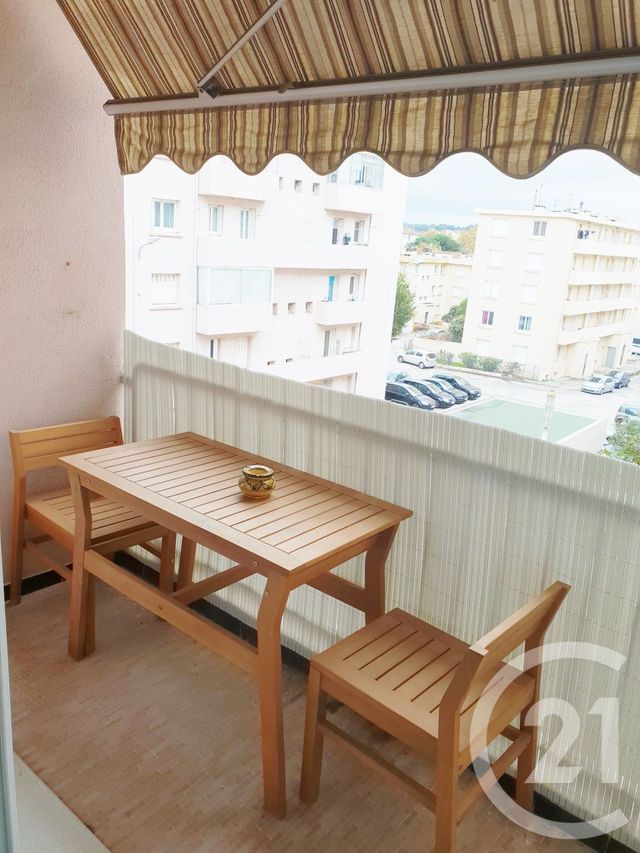 Appartement T3 &agrave; vendre - 3 pi&egrave;ces - 57,40 m2 - Toulon - 83 - PROVENCE-ALPES-COTE-D-AZUR