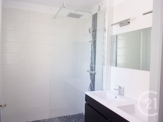 Appartement T3 &agrave; vendre - 3 pi&egrave;ces - 57,40 m2 - Toulon - 83 - PROVENCE-ALPES-COTE-D-AZUR