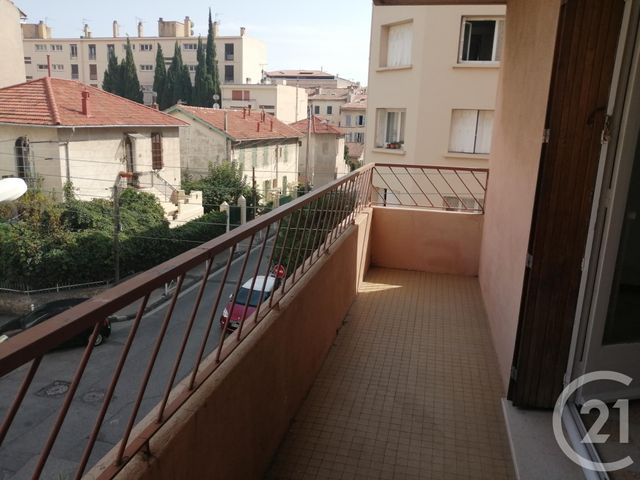 Appartement &agrave; louer - 2 pi&egrave;ces - 38 m2 - Toulon - 83 - PROVENCE-ALPES-COTE-D-AZUR