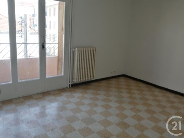 Appartement &agrave; louer - 2 pi&egrave;ces - 38 m2 - Toulon - 83 - PROVENCE-ALPES-COTE-D-AZUR