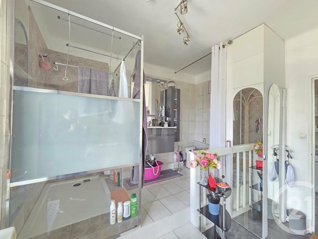 Appartement F5 &agrave; vendre - 5 pi&egrave;ces - 85 m2 - Toulon - 83 - PROVENCE-ALPES-COTE-D-AZUR