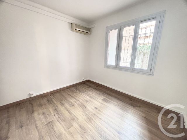 Appartement T4 &agrave; vendre - 4 pi&egrave;ces - 68 m2 - Toulon - 83 - PROVENCE-ALPES-COTE-D-AZUR