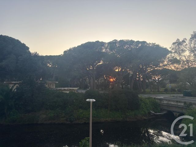 Appartement F1 &agrave; vendre - 1 pi&egrave;ce - 25,50 m2 - Hyeres - 83 - PROVENCE-ALPES-COTE-D-AZUR