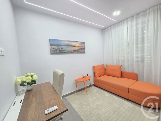Appartement T3 &agrave; vendre - 3 pi&egrave;ces - 64,30 m2 - Toulon - 83 - PROVENCE-ALPES-COTE-D-AZUR