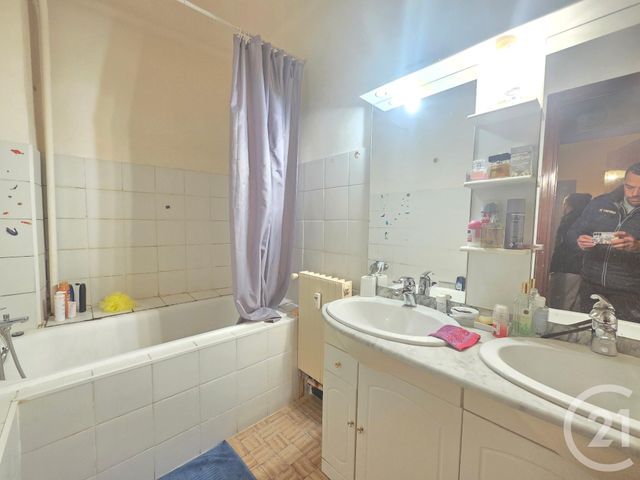 Appartement F3 &agrave; vendre - 3 pi&egrave;ces - 55 m2 - Toulon - 83 - PROVENCE-ALPES-COTE-D-AZUR