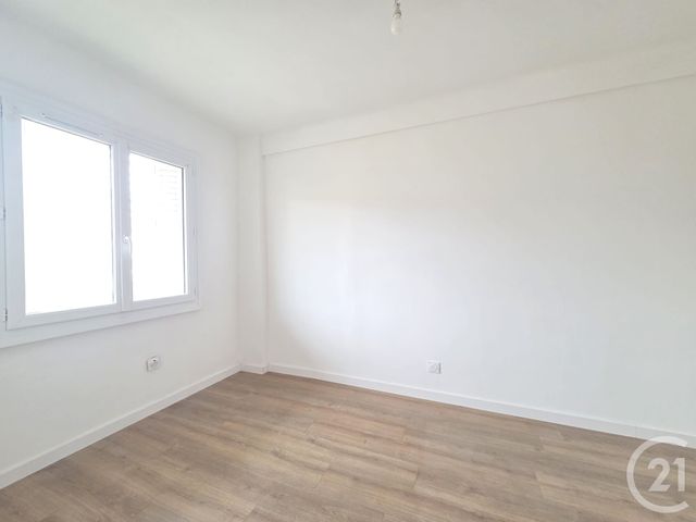 Appartement T5 &agrave; vendre - 5 pi&egrave;ces - 79,50 m2 - Toulon - 83 - PROVENCE-ALPES-COTE-D-AZUR