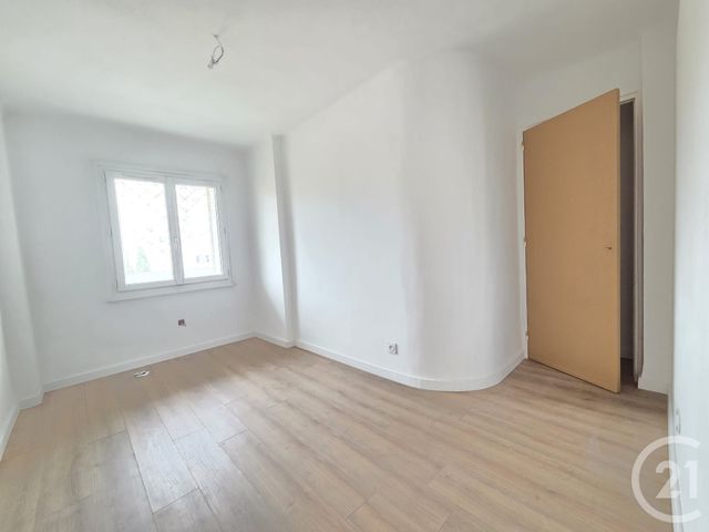 Appartement T5 &agrave; vendre - 5 pi&egrave;ces - 79,50 m2 - Toulon - 83 - PROVENCE-ALPES-COTE-D-AZUR