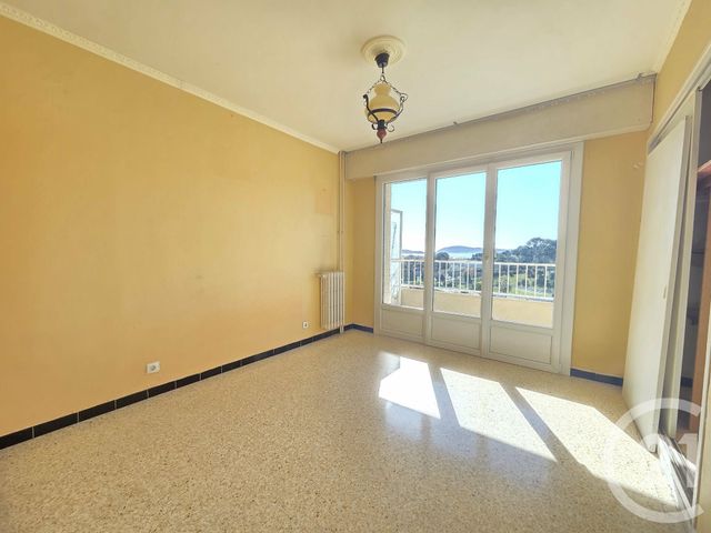 Appartement F4 &agrave; vendre - 4 pi&egrave;ces - 79,42 m2 - Toulon - 83 - PROVENCE-ALPES-COTE-D-AZUR