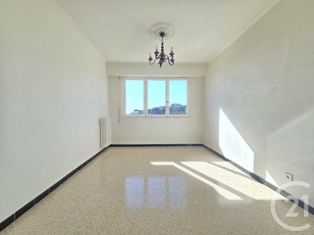 Appartement F4 &agrave; vendre - 4 pi&egrave;ces - 79,42 m2 - Toulon - 83 - PROVENCE-ALPES-COTE-D-AZUR