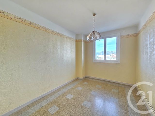 Appartement T3 &agrave; vendre - 3 pi&egrave;ces - 56,32 m2 - La Seyne Sur Mer - 83 - PROVENCE-ALPES-COTE-D-AZUR