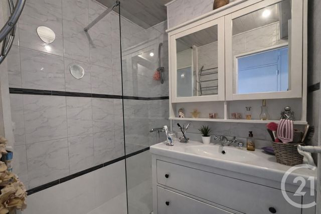 Appartement F3 &agrave; vendre - 3 pi&egrave;ces - 58 m2 - Toulon - 83 - PROVENCE-ALPES-COTE-D-AZUR