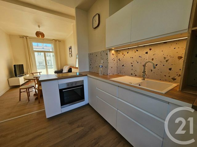 Appartement F2 &agrave; vendre - 2 pi&egrave;ces - 40,83 m2 - Toulon - 83 - PROVENCE-ALPES-COTE-D-AZUR