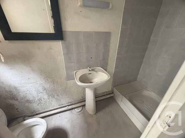 Appartement T1 &agrave; vendre - 1 pi&egrave;ce - 28 m2 - Toulon - 83 - PROVENCE-ALPES-COTE-D-AZUR