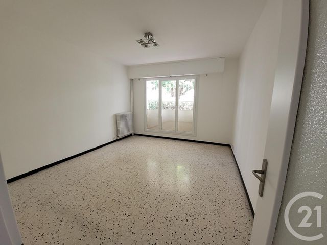 Appartement T2 &agrave; louer - 2 pi&egrave;ces - 49,84 m2 - Toulon - 83 - PROVENCE-ALPES-COTE-D-AZUR